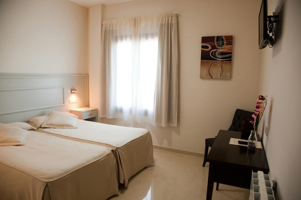 Hotel El Capricho Villanueva del Trabuco Ngoại thất bức ảnh